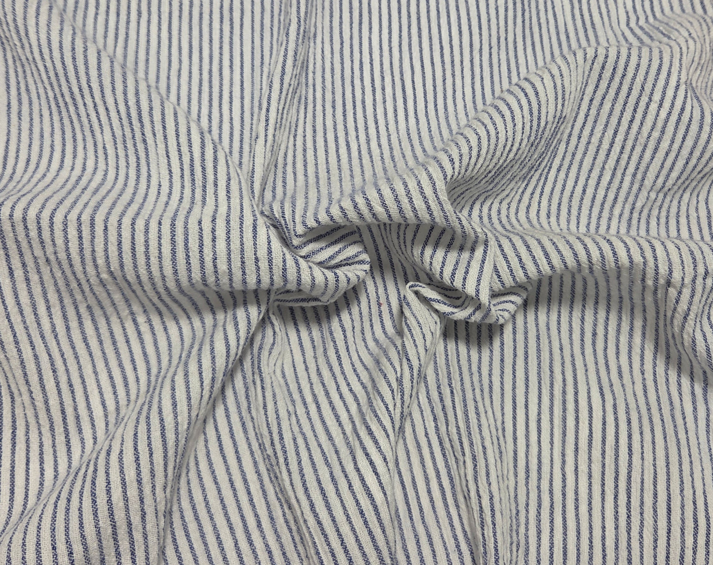 Blue White Stripe Crinkle Woven Cotton Yarn Dye Fabric
